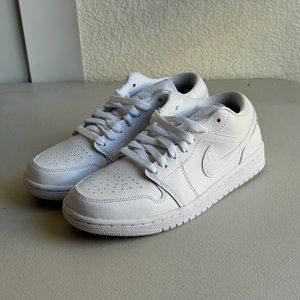 Wmns Air Jordan 1 Low 'Triple White'